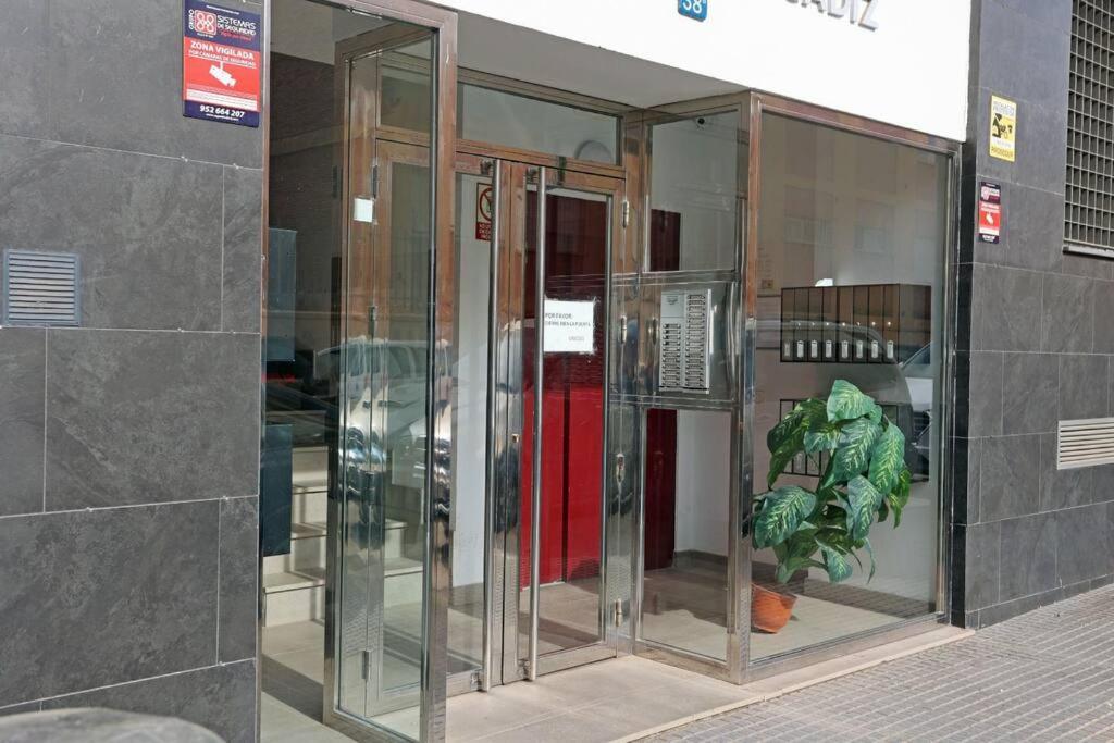Casa Fenicia - Cosy Apartment With Free Private Parking Malaga Ngoại thất bức ảnh